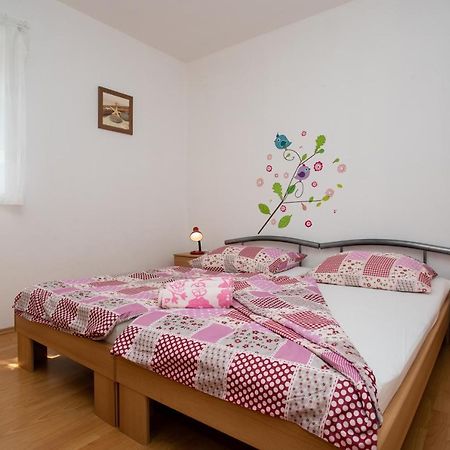 Apartments Katarina Šilo Exterior foto